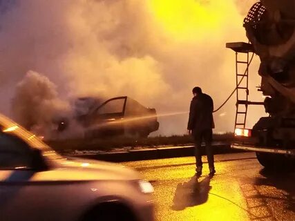 Горит hyundai