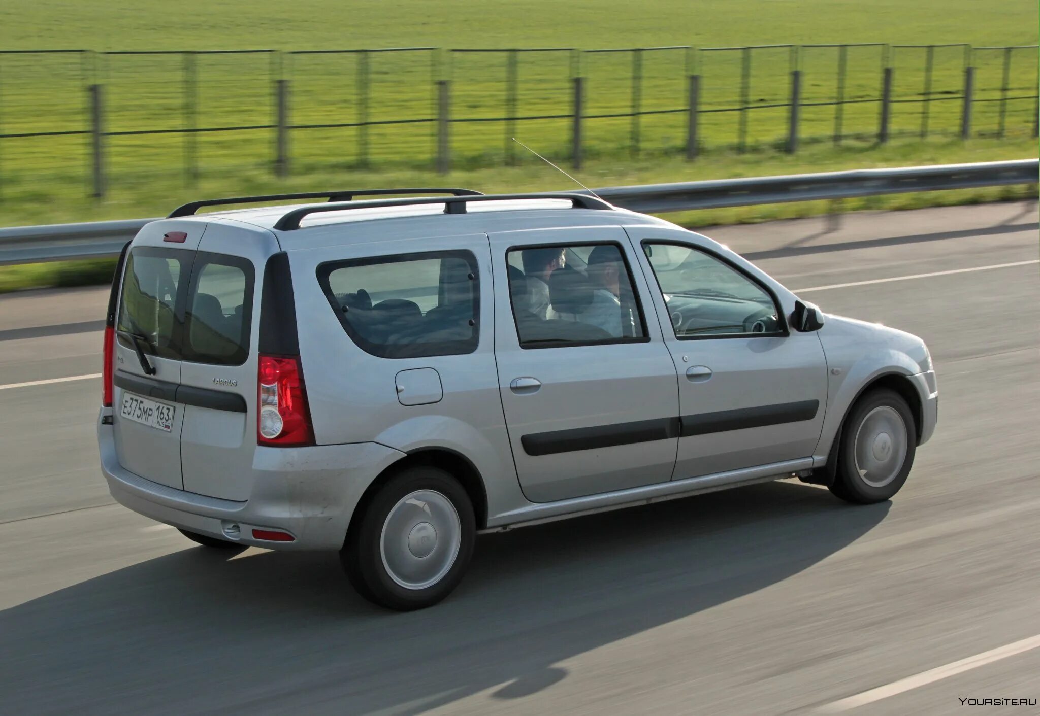 Largus r90. Lada Largus r90. Largus r90 Wagon. Лада Ларгус fs045l