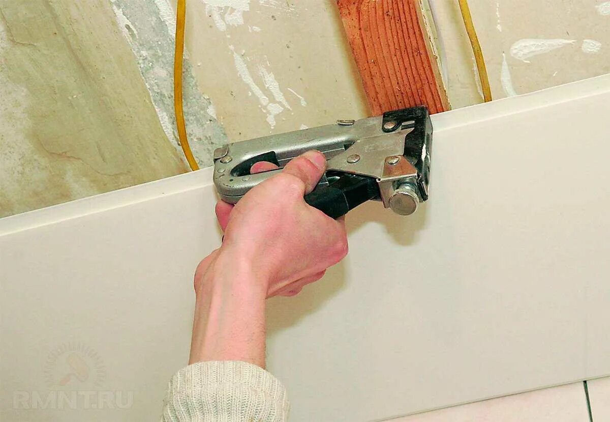 Как установить панель ванны
