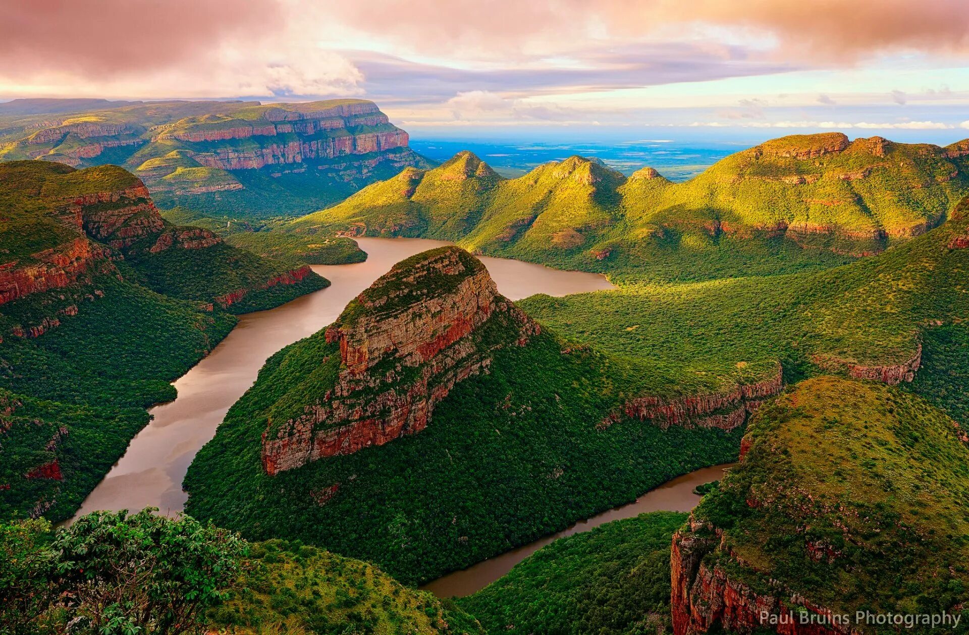 Красивая страна африки. Каньон реки Блайд ЮАР. Река Блайд Ривер. Каньон Блайд Ривер, Южная Африка. Мпумаланга ЮАР.