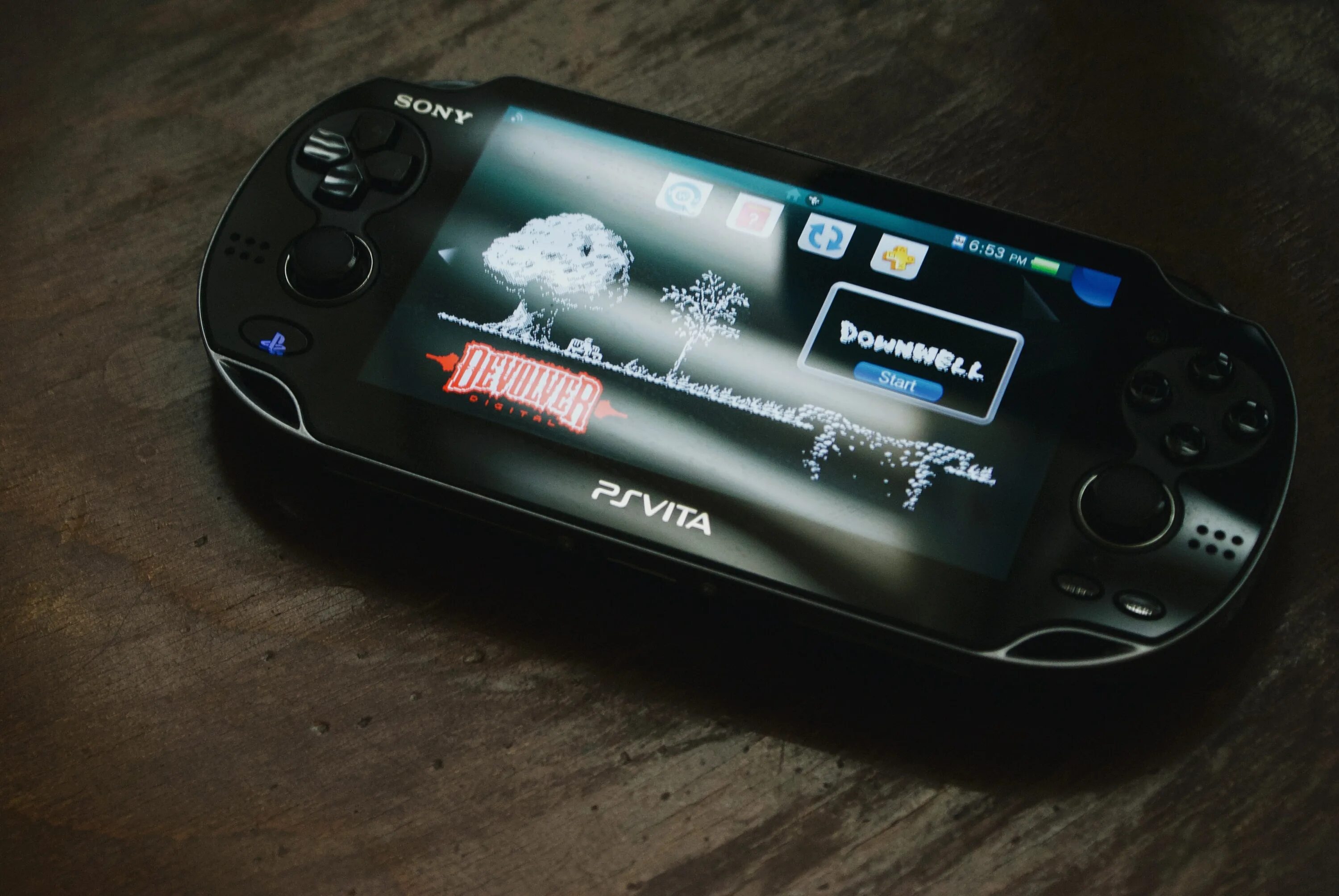 Ps vita 4pda. Сони ps vita 2. ps vita 2025. psp vita 2025. плейстейшен вита 2025.