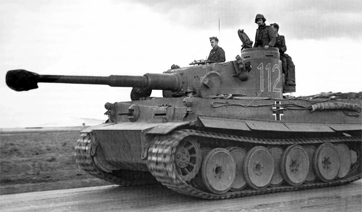 Немецкий тяжелый танк тигр. PZ-vi тигр. Panzerkampfwagen vi Ausf.h — e, «тигр». Немецкий танк тигр в 1943. Танк PZ 6.