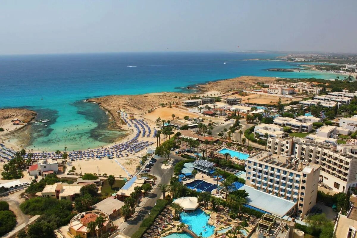 Кипр нисси бич. Кипр айя напа. Кипр айя напа. Ayia napa кипр. Кипр айя-напа пляжи.
