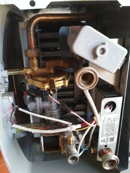 Газовая колонка оазис неисправности. Газовая колонка оазис 20 лягушка. Газовая колонка электролюкс с фитилем. Газовая колонка neva lux 5514. Газовая колонка baxi запальник.