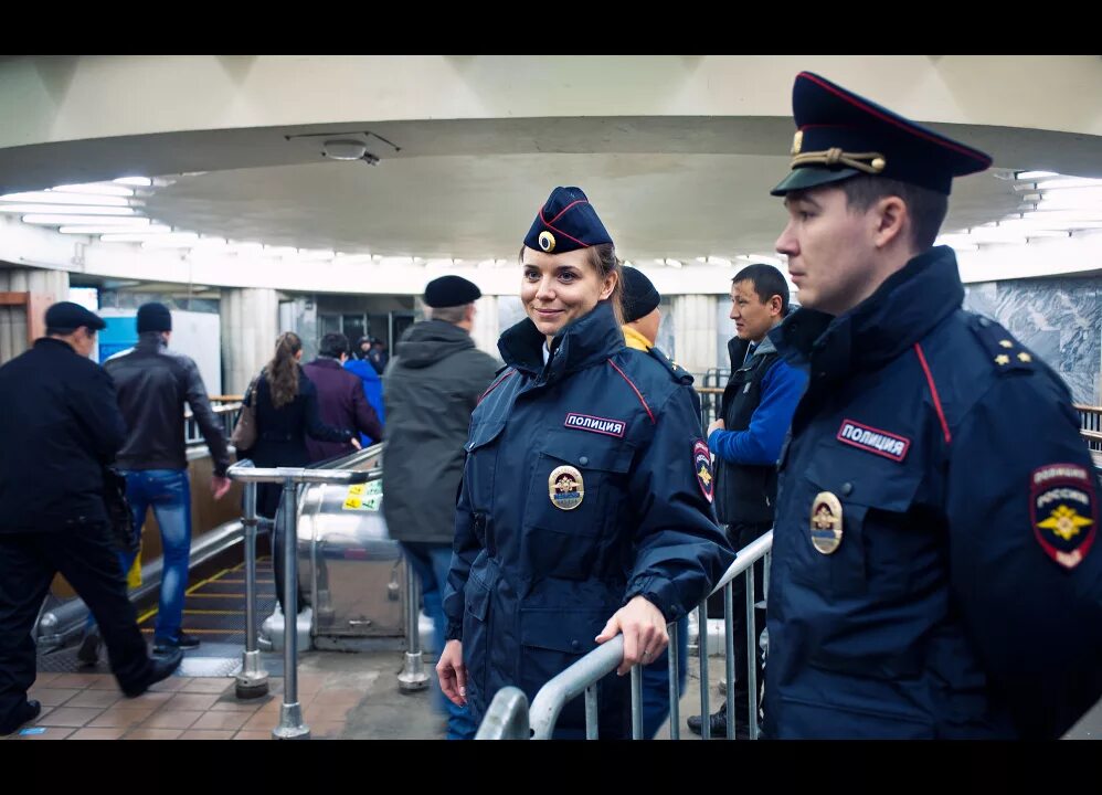 Полиция Московского метрополитена. Форма полиции метрополитена Москвы. Полицейский метрополитена. Сотрудник полиции. Мвд россии метро