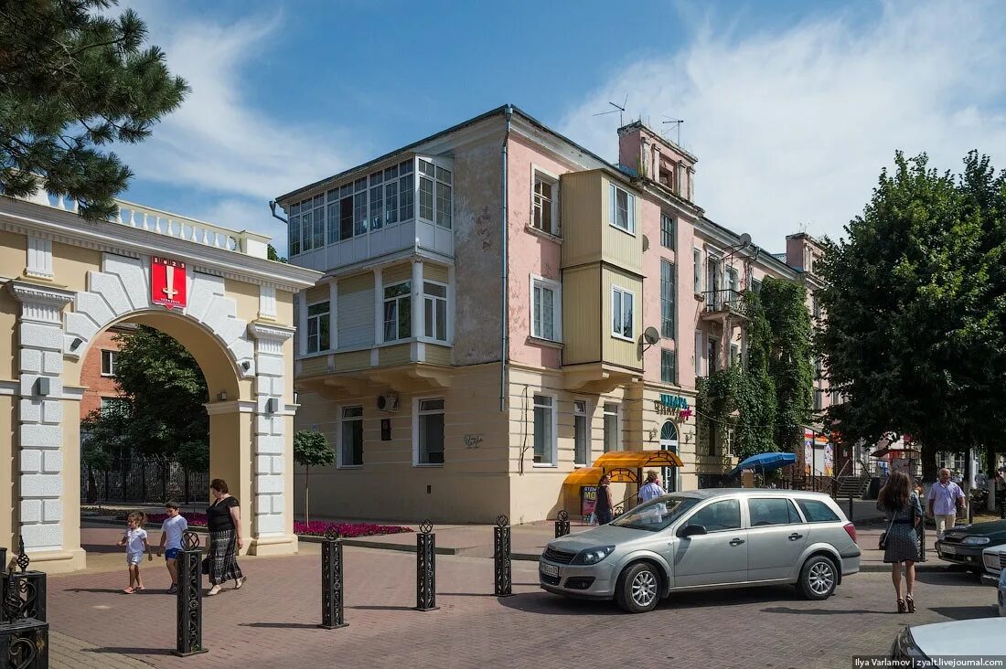 Техника черкесск. Черкесск город. Черкесск фото города. Черкесск улицы. Черкесск пристройки.