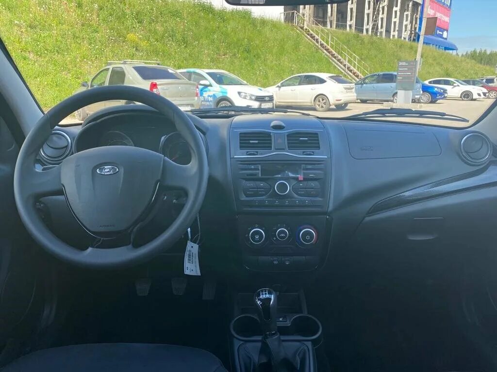 гранта 2022 видео. лада гранта серебристая 2022. лада гранта хэтчбек 2022. гранта 2022 видео. лада гранта классик 2022 универсал.