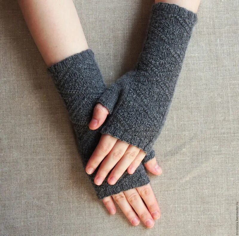 Перчатки без пальцев митенки. Митенки вязаные. Перчатки без пальцев митенки. Митенки 3879 fever. Митенки на вайлдберриз.