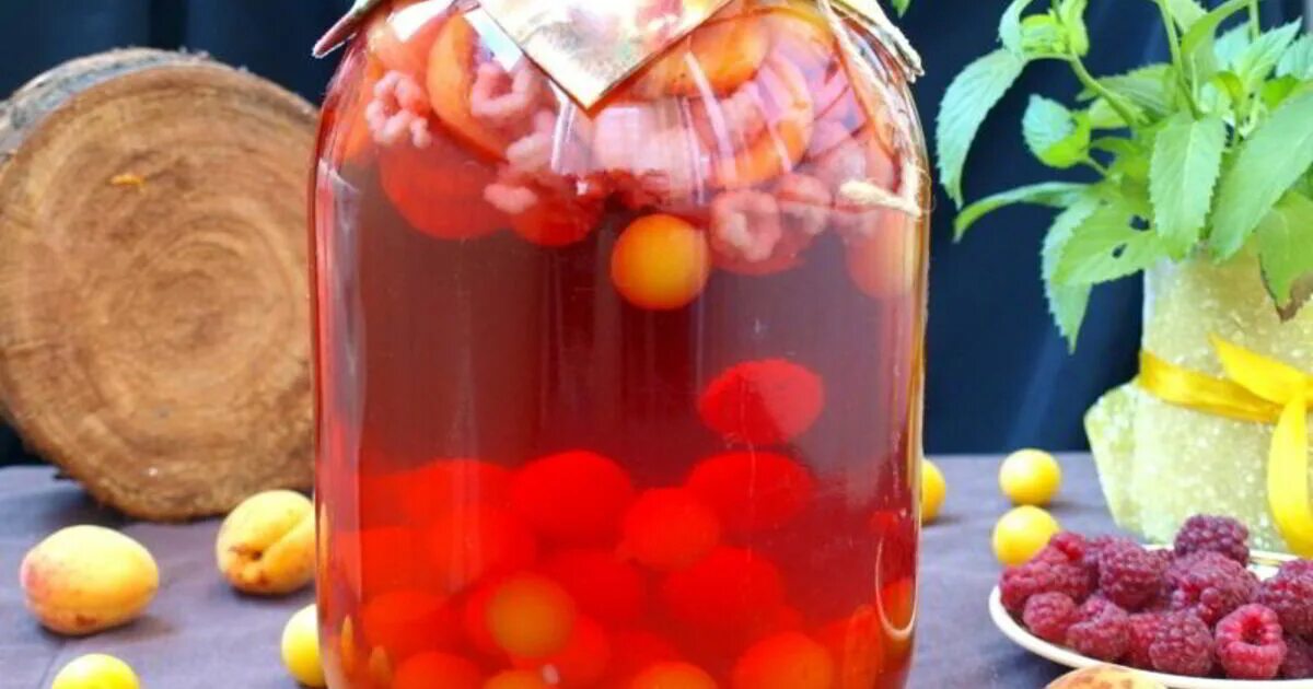 Компот на зиму из ягод и фруктов. Алыча компот. компот алыча сахар. заготовки из алычи. компот из алычи на зиму.