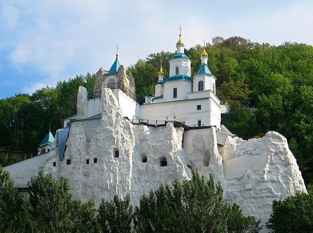 Свято-Успенская Святогорская Лавра, Украина, г. Святогорск. Святогорский монастырь Славяногорск. Святогорский Успенский монастырь Украина. Святогорский монастырь меловые горы. Свято успенская святогорская лавра