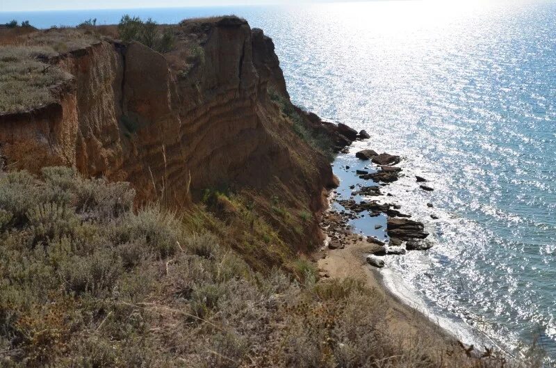 Кача одежда. Обрывы моря кача орловка. крымский полуостров кача. кача маяк крым пляж. кача крым на обрыве.