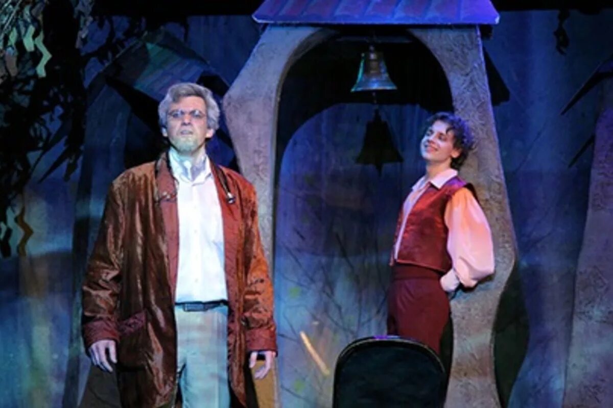 Человек амфибия барнаул. Человек амфибия барнаул муз театр. Хан алтай мюзикл. Окская спектакль человек амфибия. Человек амфибия барнаул.