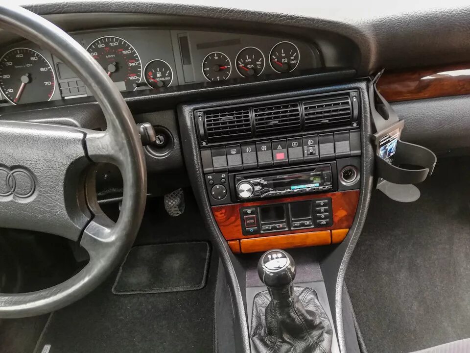 Ауди 100 в 45 кузове автомат. Ауди 100 автомат. Ауди 100 с3 салон. Ауди 100 с3 комплектации. 3.