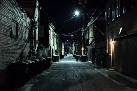 Темная знакомая улица