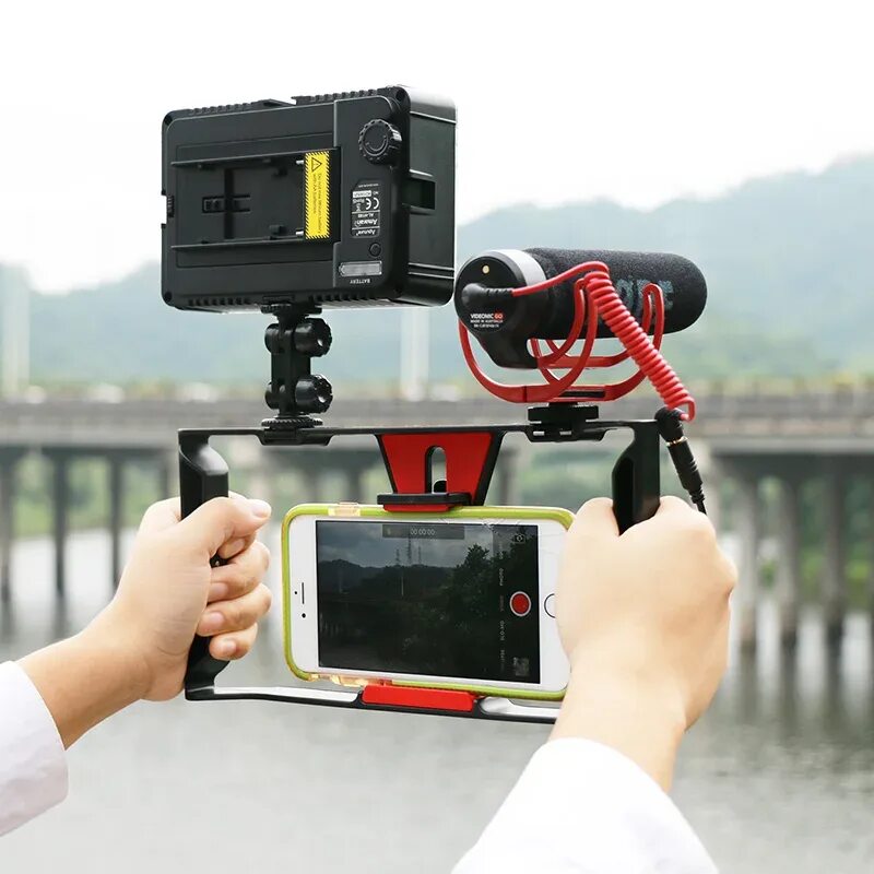 Стабилизатор для съемки смартфоном. Клетка ulanzi u-rig pro. держатель для смартфона ulanzi u rig pro ручной стабилизатор. стабилизатор для телефона для съемки. держатель для айфона для съемки.