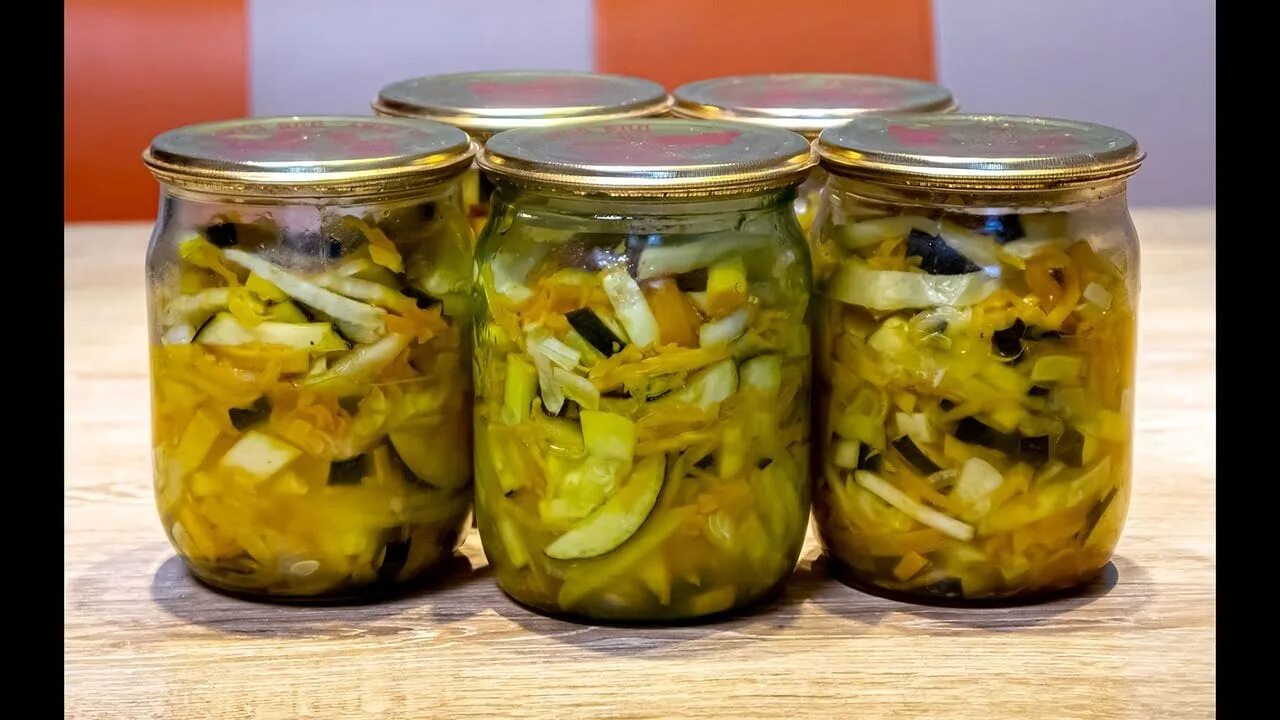 Кабачки в растительном масле на зиму. Кабачки на зиму. закуска из кабачков на зиму. консервированные кабачки. кабачки на зиму вкусные.