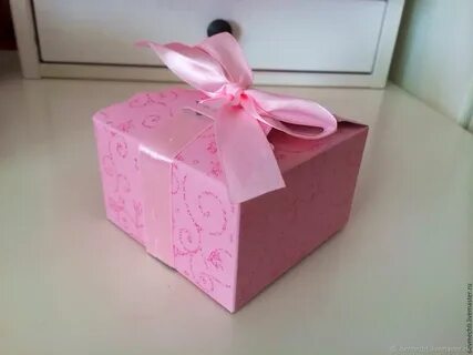 Подарочная коробка 40х40х40