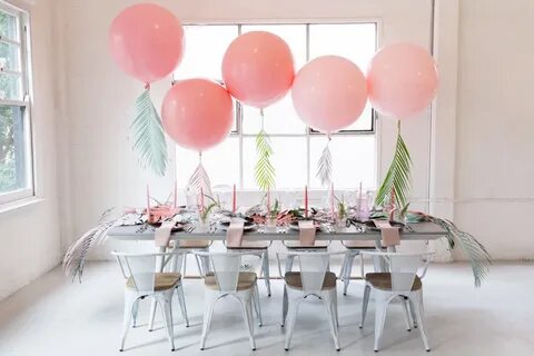 House of balloons glass table girls