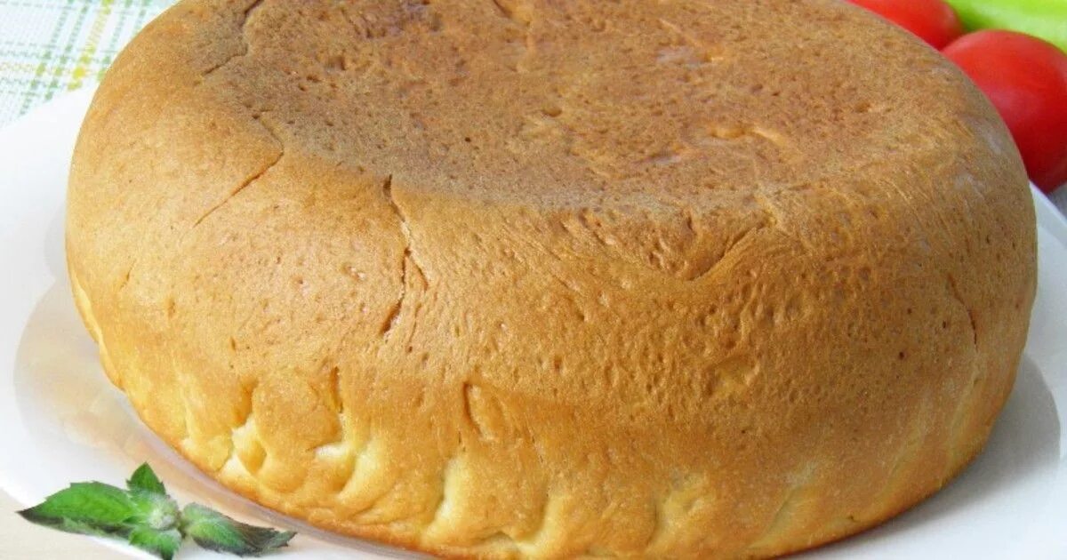 Рецепт простого пирога в мультиварке. Пирог в мультиварке. выпечка в мультиварке пирог. пирог с картошкой в мультиварке. картофельный пирог в мультиварке.