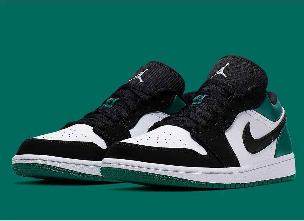 Джорданы лов. Nike Air Jordan 1 Low Black White Green. Nike Air Jordan 1 Low Green. Nike Air Jordan 1 Low Black White. Nike Air Jordan 1 Low зеленые.