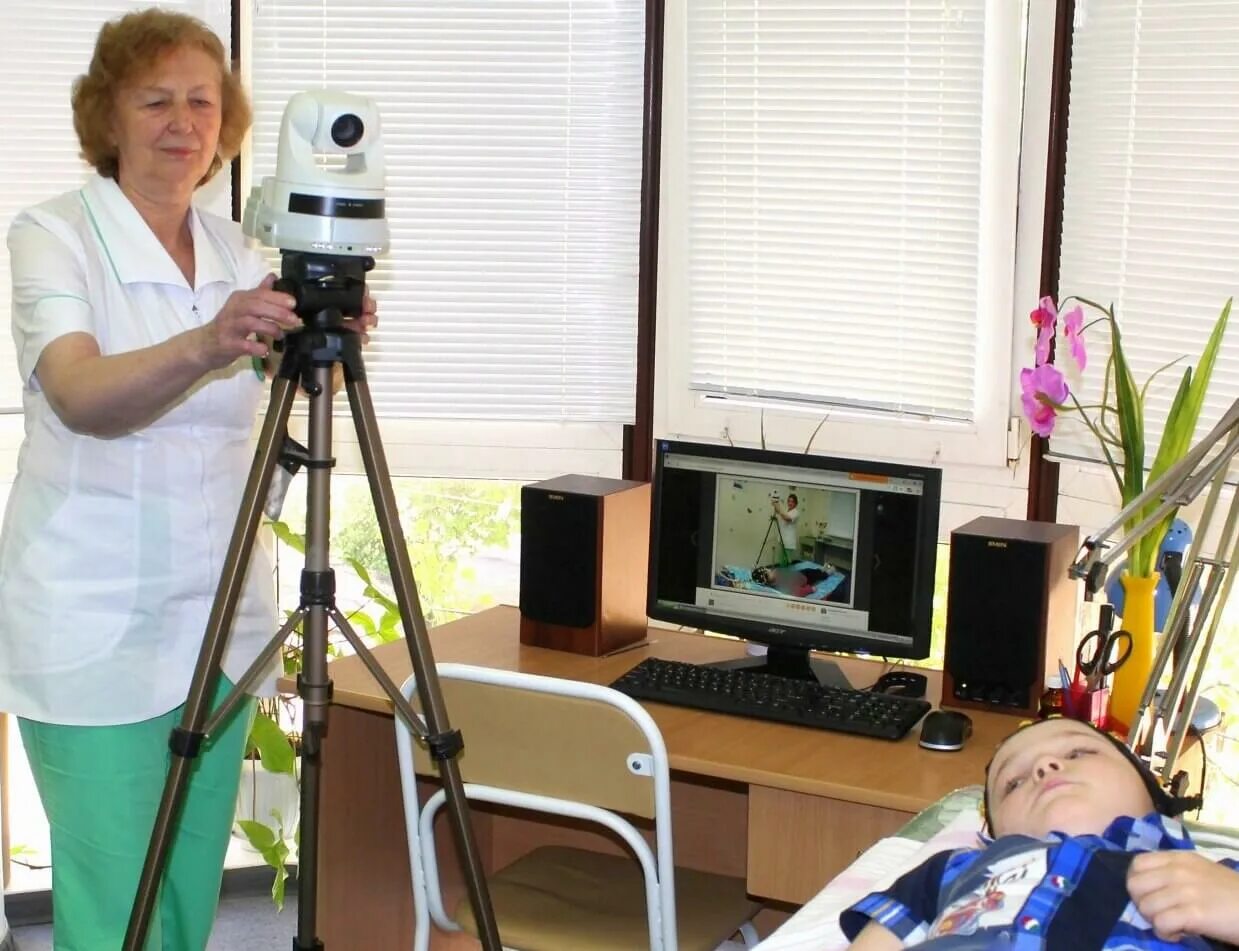 Ээг видеомониторинг детский. Ээг мониторинг сна. Ээг видеомониторинг сна. Ночной ээг видеомониторинг. Видеомониторинг ээг ребенку.