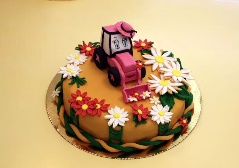 Торт в форме трактора. Торт трактор для девочки. Торт синий трактор для девочки. Торт трактор для девочки. Торт трактор для девочки.