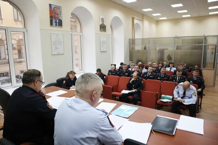 Начальник цлрр гу росгвардии по спб и ло. Цлрр гу росгвардии по спб и ло. Цлрр гу росгвардии по спб и ло. Представитель полиции. Начальник разрешительной росгвардии.