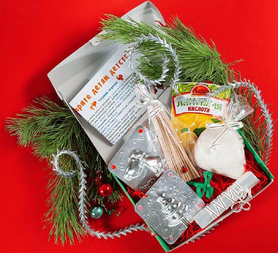 креативные новогодние подарки. оригинальные новогодние подарки. подарочные наборы на новый год. набор елочных игрушек в коробке. оригинальные подарки на новый год на вайлдберриз.