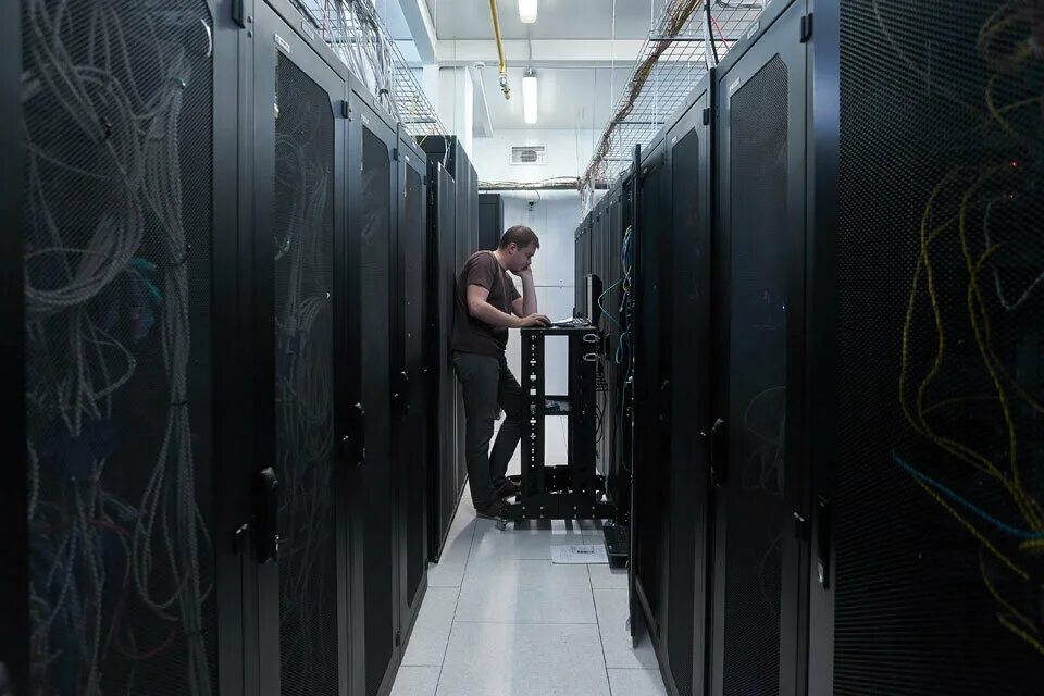 Работа в дата групп. Storedata цод. дата центр цод москва. 3data цод. гермозона цод.