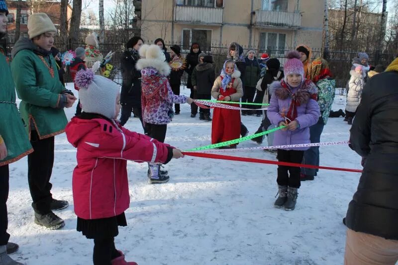 Эстафеты на масленицу на улице для детей. Спортивные игры на Масленицу. Забавы на Масленицу на улице для всех возрастов. Подвижные масленичные игры.