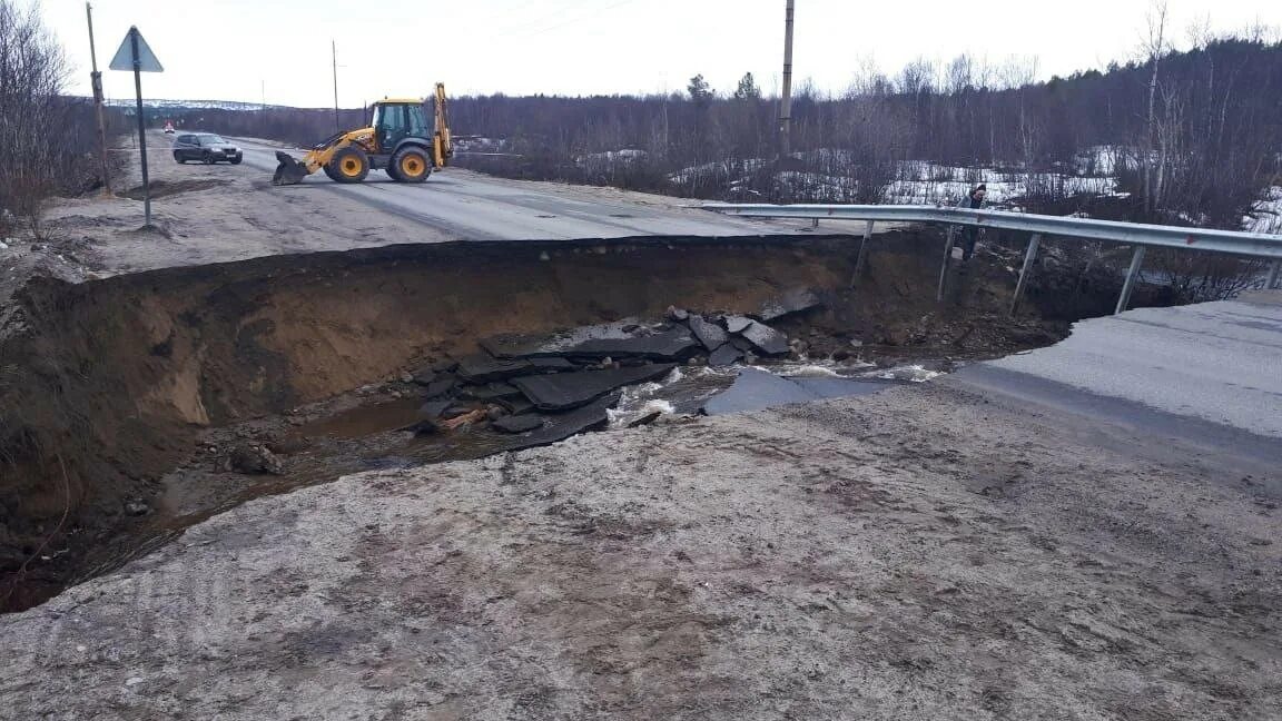 Дорога на североморск. Лежачий полицейский на автодороге североморск североморск-3. Автодорога мурманск-североморск реконструкция трассы. Реконструкция дороги мурманск североморск. Реконструкция дороги на североморск.