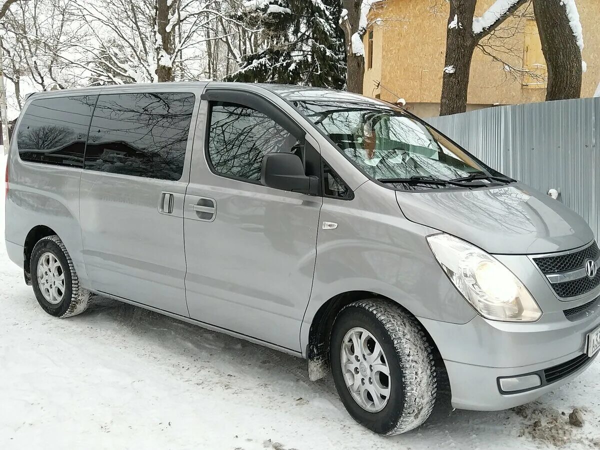 Hyundai grand starex 2013. Хендай град старекс 2013.