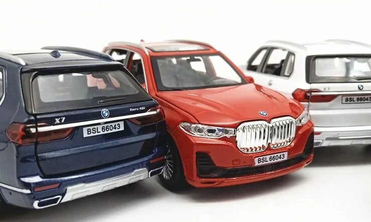 X 3 1 32 1 12. BMW x7 моделька. БМВ x1 2021. BMW x5 1:24. BMW x7 m3 60i.