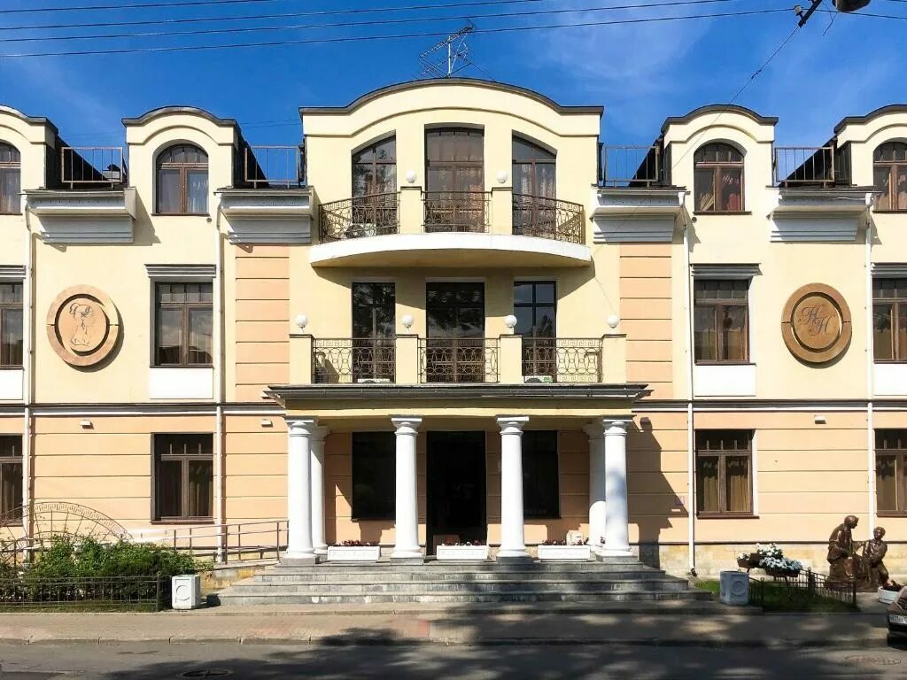 Отели в городе пушкине. Гостиница натали пушкин. спа натали в пушкине. город пушкин гостиница натали.