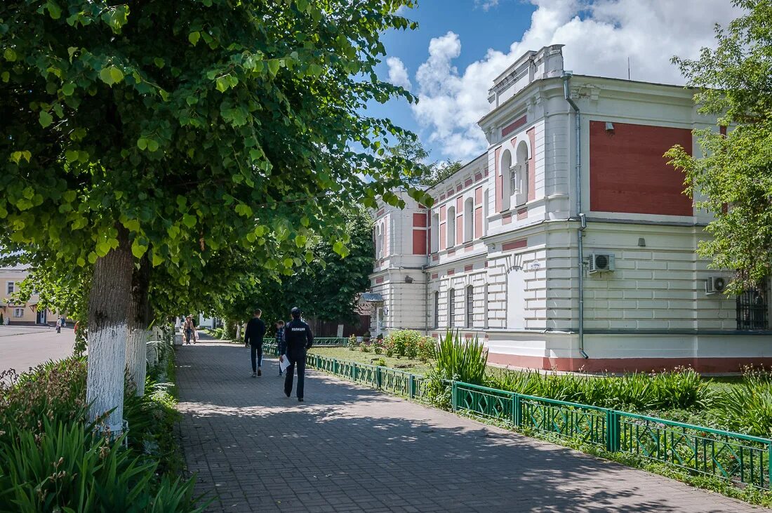 Город Таруса Калужской области. Город Таруса Калужской губернии. Таруса центр города. Центр города Таруса Калужской области.