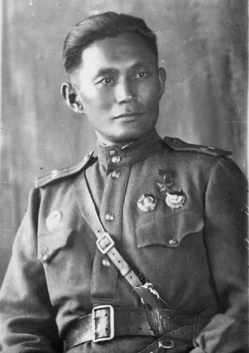 Жамбыл ешеевич тулаев. Жамбыл ешеевич тулаев герой советского союза. тулаев жамбыл ешеевич снайпер. герой великой отечественной войны 1941-1945 бурят жамбыл тулаев. цокто номтоевич номтоев.