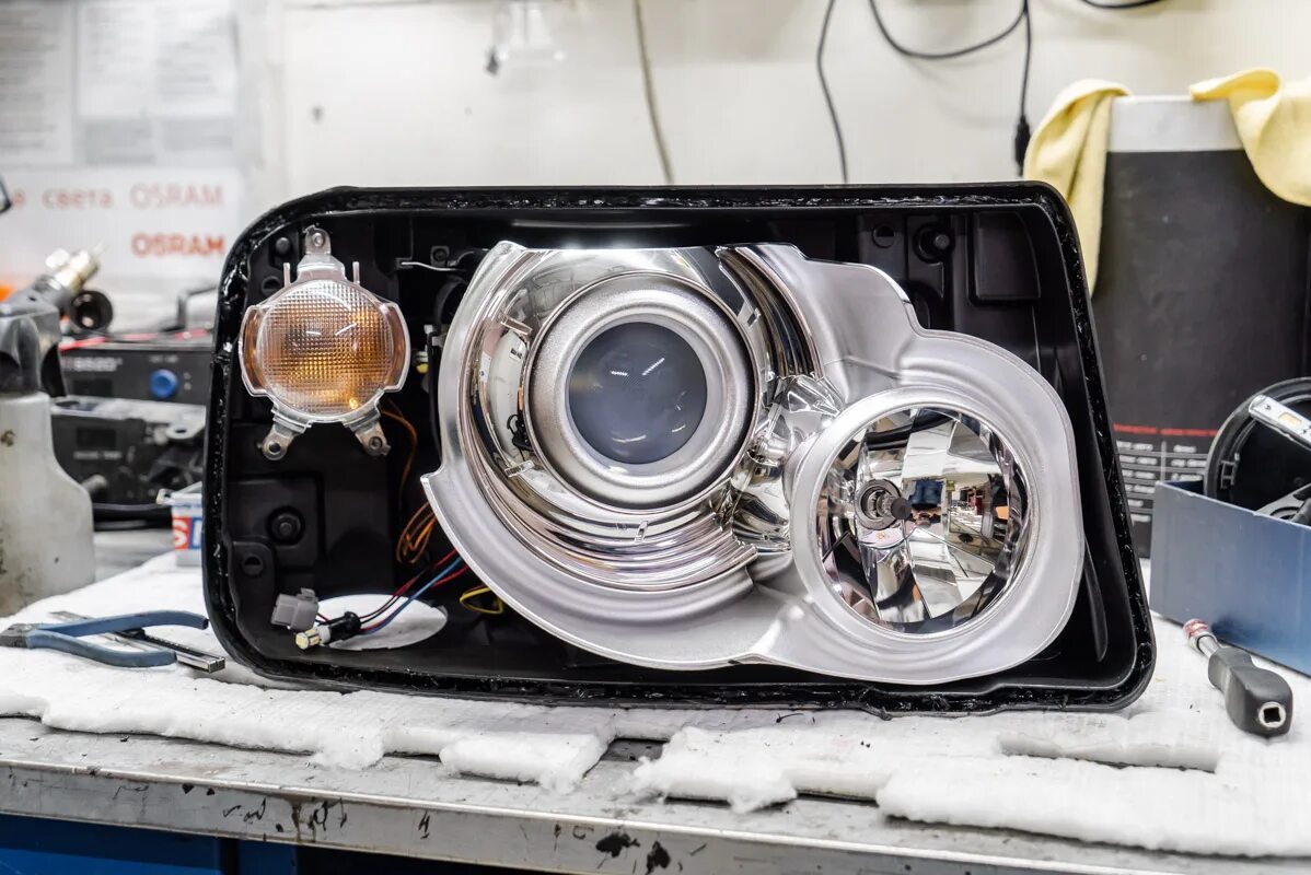 Фара range. Range rover 2012 фары. Фара range. Фары range rover vogue 2010-2012. Фара range.