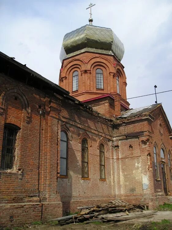 Башкортостан красный яр. Красный Яр Уфимский район. Церковь в Красном Яре Уфимского района. Красный Яр Уфимский район Троицкий храм. Село красный Яр Уфимского района.