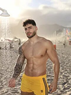 Ready for the beach?🏝 🇧 🇷. 