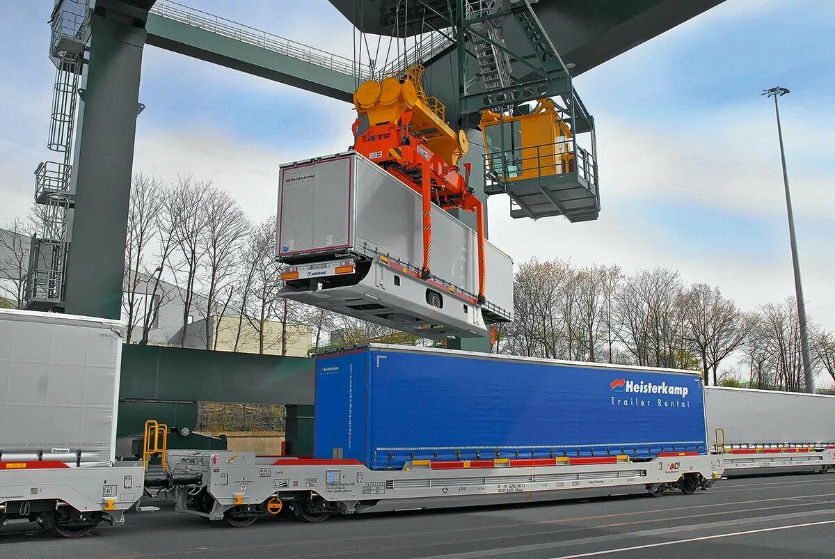 Контейнер платформа. Ящик qbrick system. Вагон-платформа с контейнерами. Вагон-автомобилевоз ржд. Transport platform.