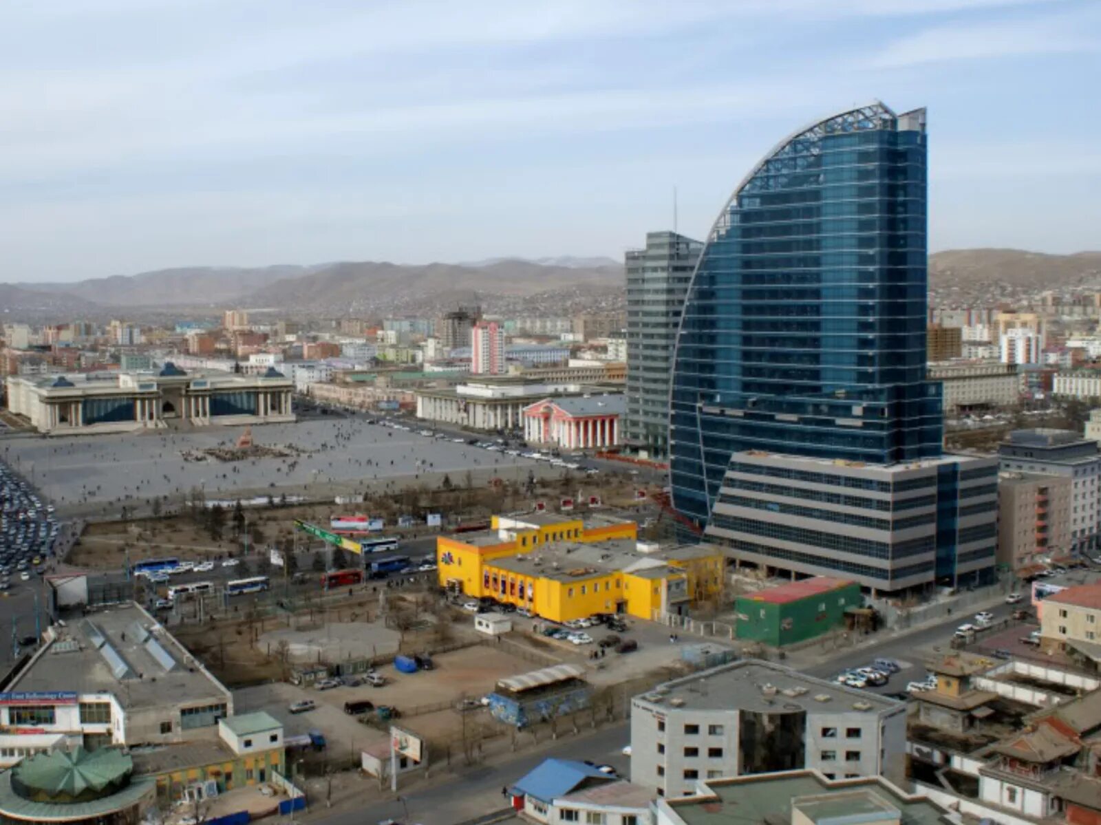Улан батор столица чего. Монголия улан батор. улан батор столица. монголия улан батор центр. население улан-батора монголии.