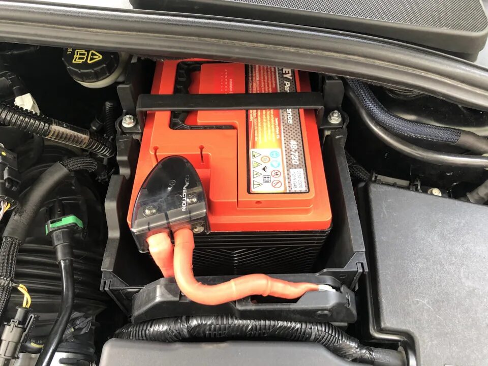 Замена аккумулятора и реле-регулятора напряжения генератора ⚡. - Ford Focus III 