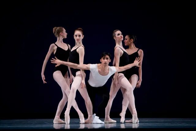 Игорь цвирко балет. Баланчин четыре темперамента. 4 балета. Баланчин четыре темперамента. Якопо тисси большой театр.