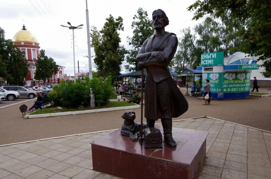 Бирск центр города. Памятник купцу бирск. Бирск башкортостан достопримечательности. Бирск описание. Бирск исторический центр.