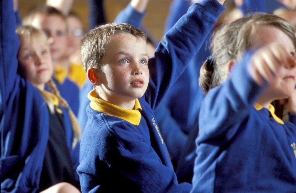 обложка 1000000. миллионы 2004 год. миллионы дэнни бойл. малышка на миллион драма сша 2004. алекс этел.