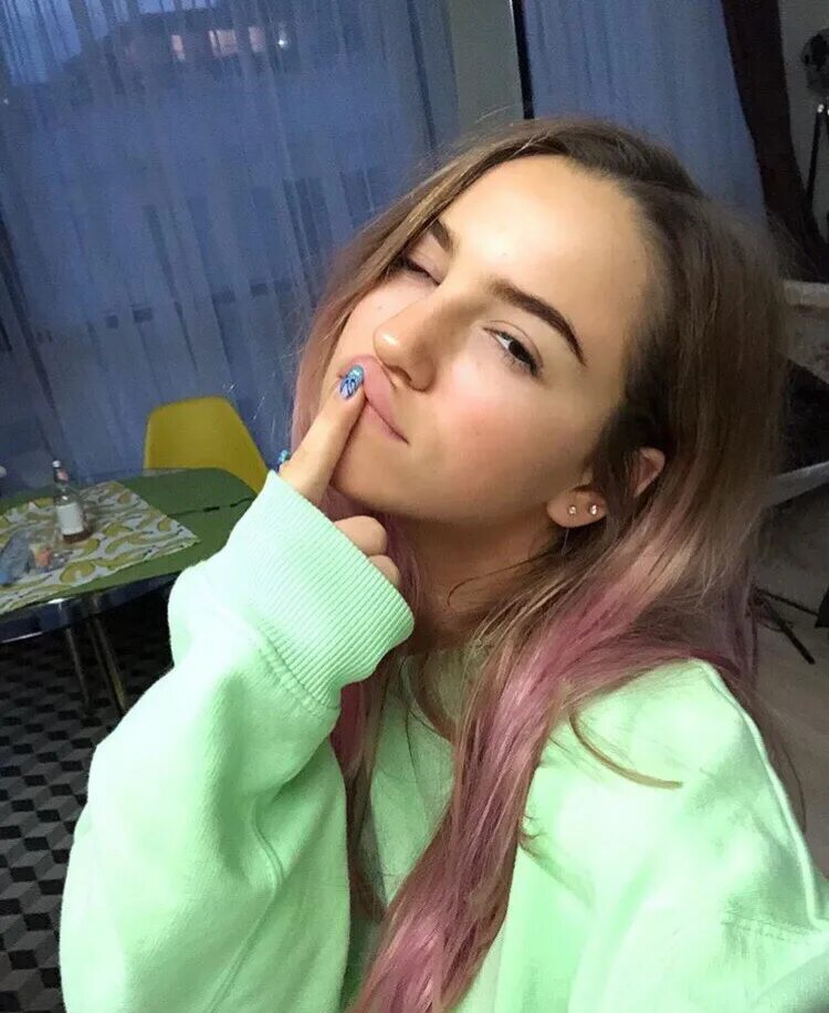 Брегвадзе нани георгиевна. Нани брегвадзе в молодости. Номер наны марьяны. Грузинская певица нани брегвадзе. Сколько лет нане.