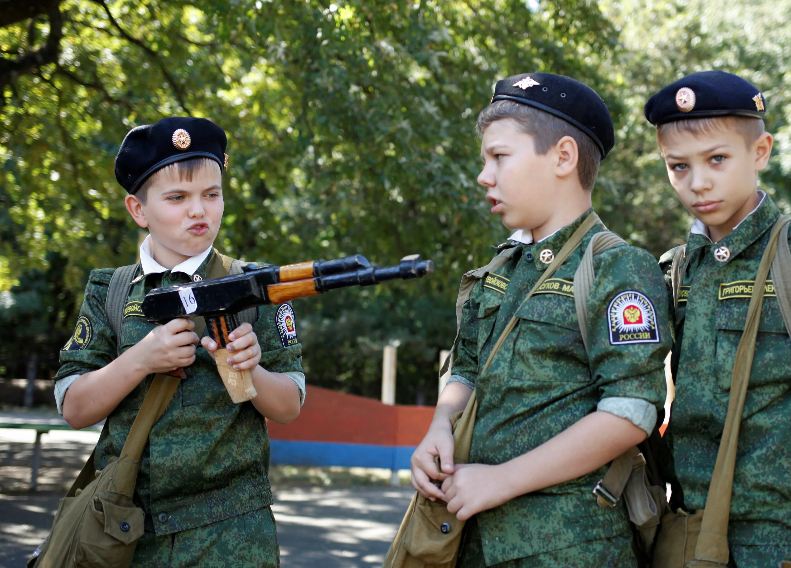 Военная школа для мальчиков. Военная форма. Мальчик кадет. Школьники в военной форме. Армейские школы