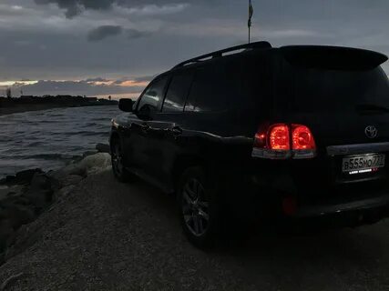 Фото крузака черного