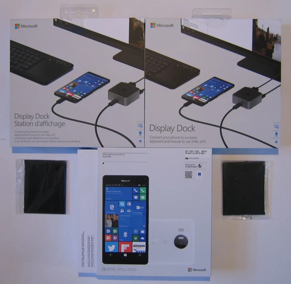 Microsoft display. Lumia microsoft 950 док станция. microsoft lumia 950 в компьютер. microsoft display dock.