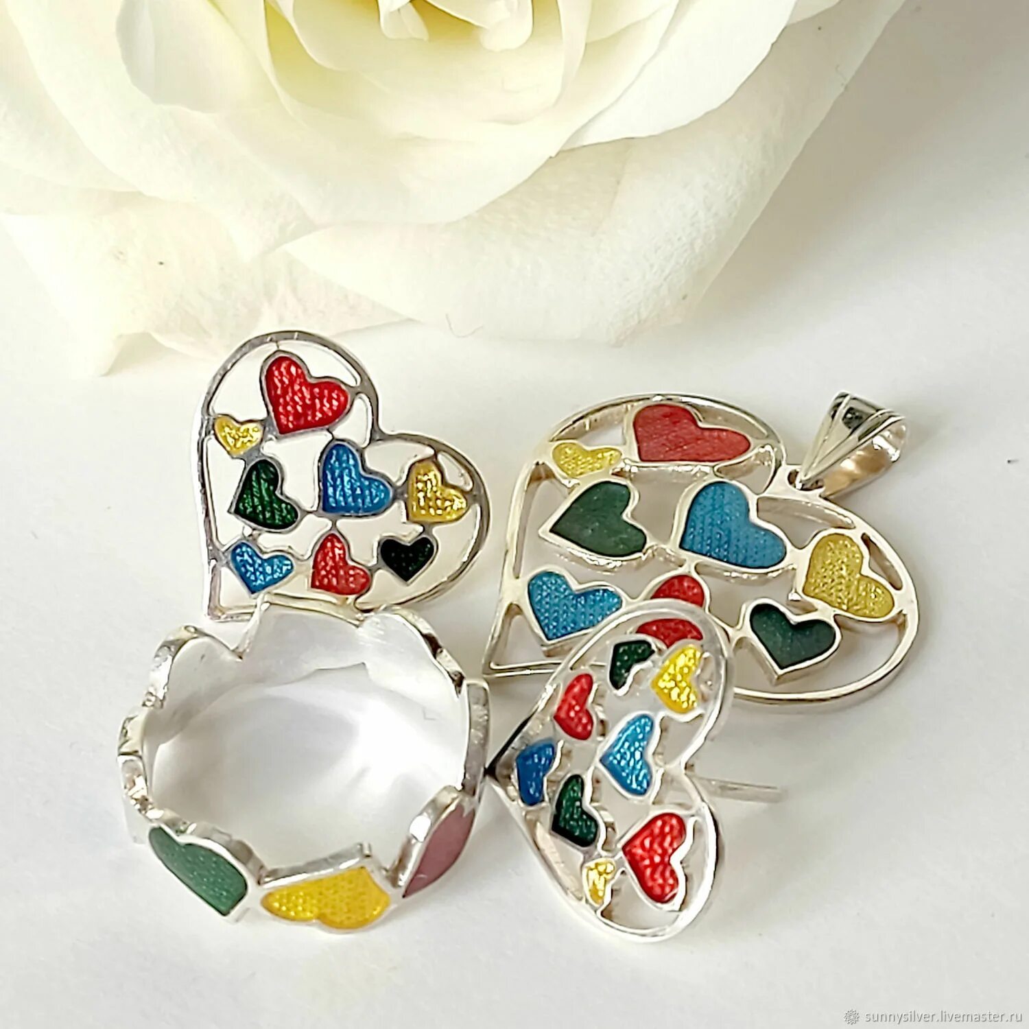 Комплект серебро горячая эмаль. Грузинское серебро минанкари. Тайские серьги с эмалью. Комплекты с эмалью. Комплекты с эмалью.